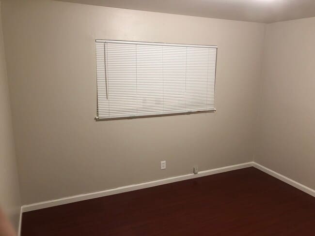 Building Photo - 1475 Kerley Dr