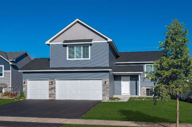 Primary Photo - 956 Forest Edge Dr