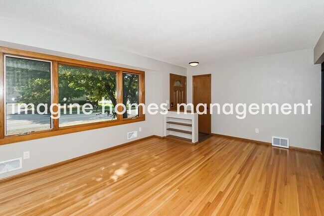 Foto del edificio - 2264 Rice Creek Road