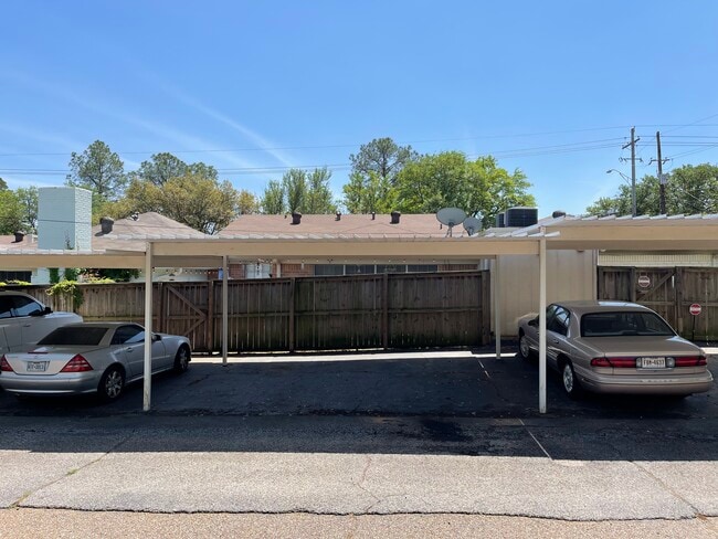 Building Photo - 1505 W Fairmont St