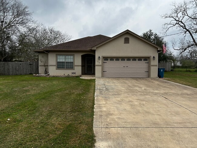 Building Photo - 1513 S 3rd St