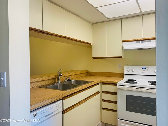 Foto del edificio - 3092 Sir Hamilton Cir