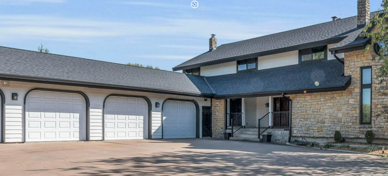 Foto principal - 27091 W 143rd St