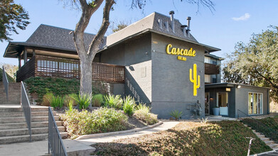 Cascade Apartments photo'