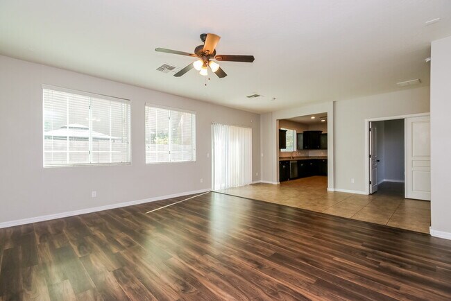 Foto del edificio - 7509 S 27th Way