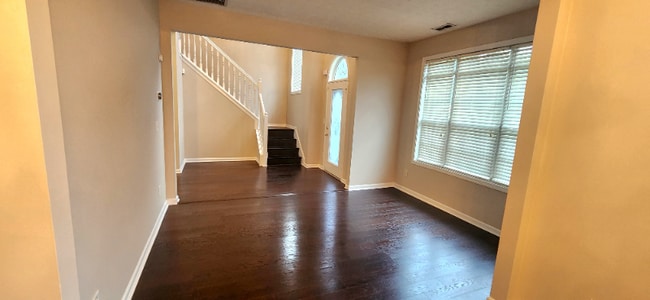 Building Photo - 7641 Crestwicke Crossing Dr