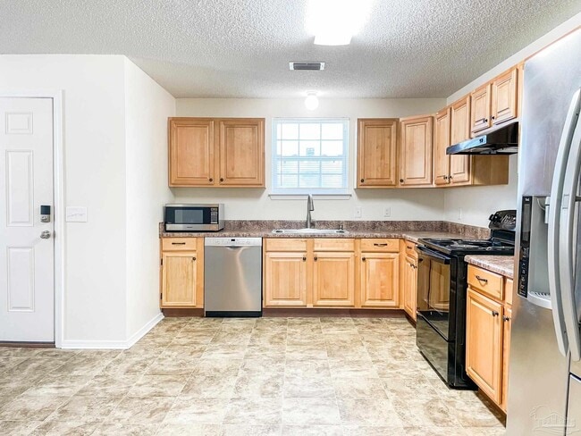 Building Photo - 8921 Camshire Cir