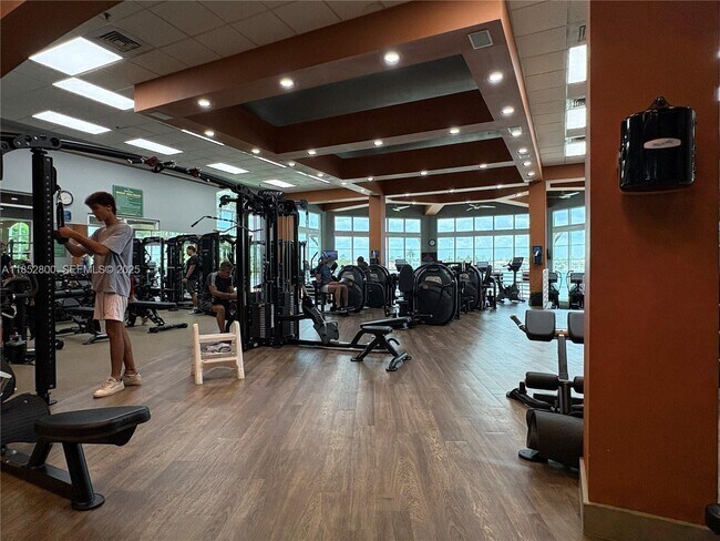 Foto del edificio - 10730 NW 66th St