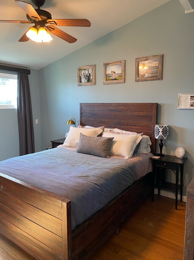 Dormitorio principal - 9302 Fermi Ave