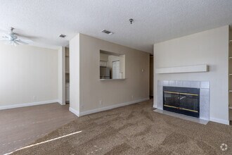 1 BR, 1 BA - 724 SF - Royal Palms