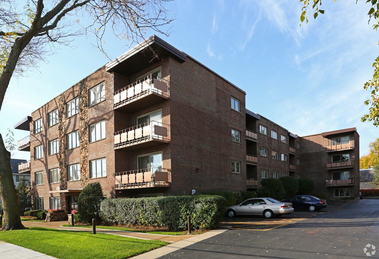 Foto del edificio - 435 Ridge Rd