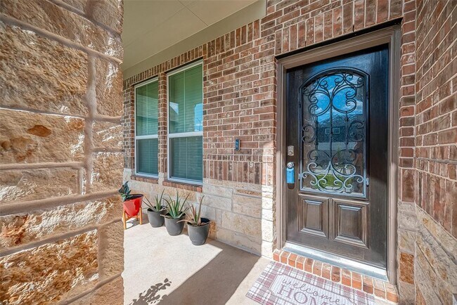 Foto del edificio - 3423 Hackberry Tree Ln