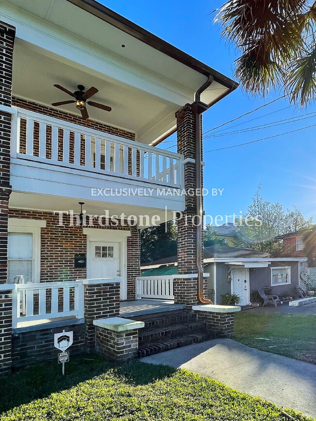 Building Photo - 2252 Park St