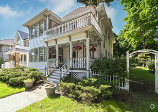 Building Photo - 1821 E Olive St