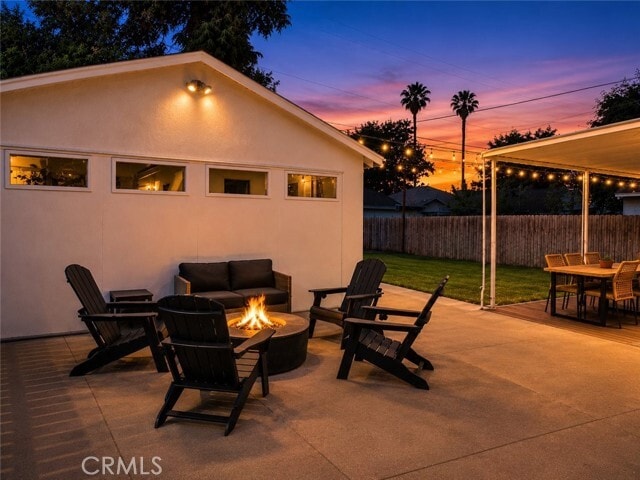 Building Photo - 4586 Sunnyside Dr