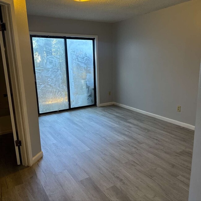 Foto del edificio - 501 Kennon Ln