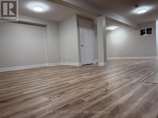 Photo du bâtiment - BSMT 623 16TH AVENUE