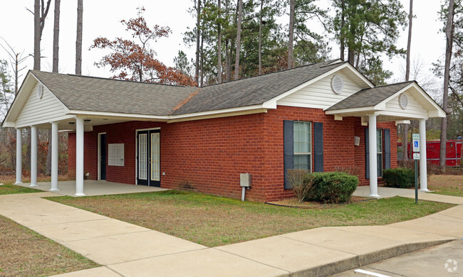 Building Photo - Holly Park Estates