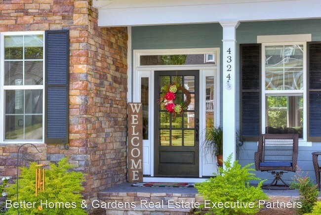 Building Photo - 5 br, 3.5 bath House - 4324 Sabal Drive