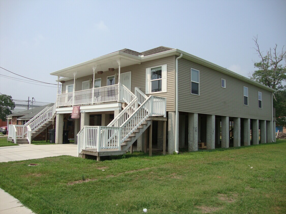 5730 Marigny St, New Orleans, LA 70122 Townhome Rentals in New