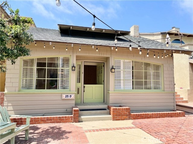 Building Photo - 25 9th St