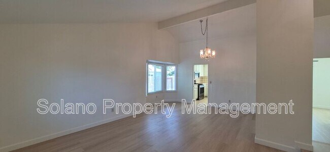 Foto del edificio - 5023 Oakbrook Cir