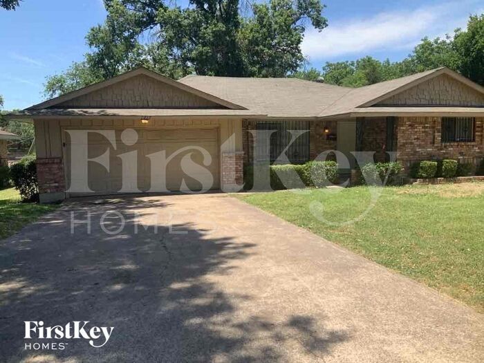 Foto principal - 1217 Whispering Trail