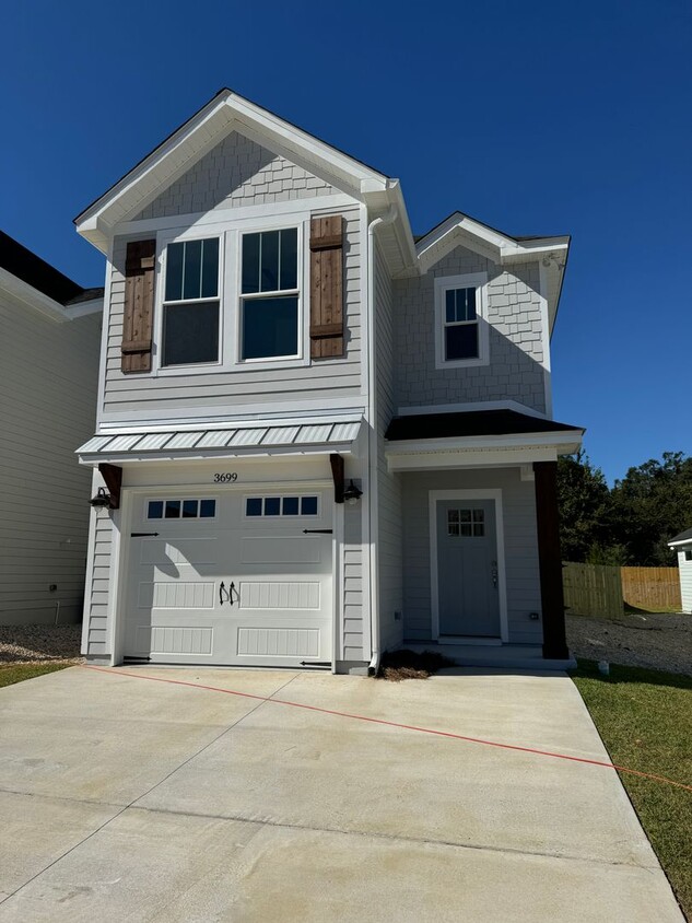 Primary Photo - Brand New Home In Canopy - Next To HCA & TMH