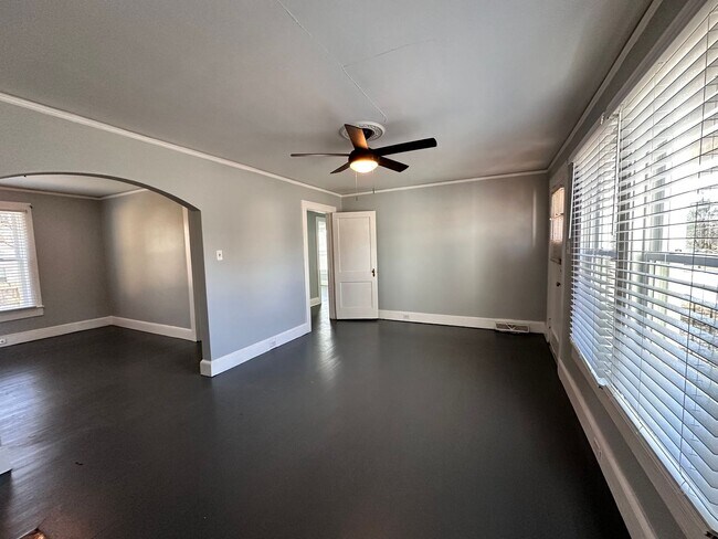 Foto del edificio - Exclusively Offered by Muse Realty Rentals...