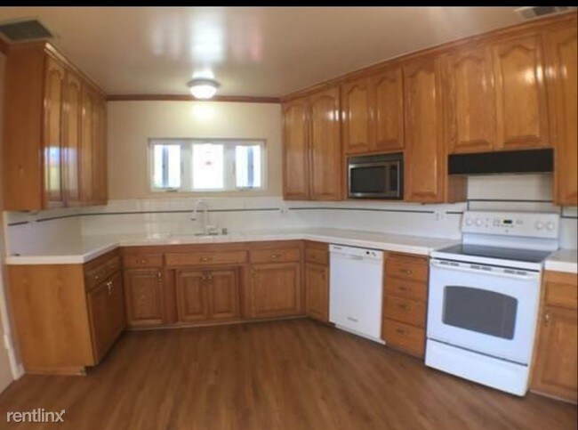 Building Photo - 3 br, 2 bath House - 5150 Sunnyside Drive