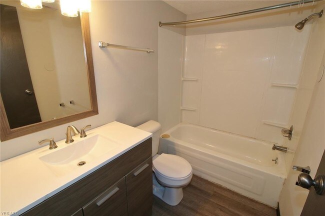 Foto del edificio - 2998 Brookside Dr