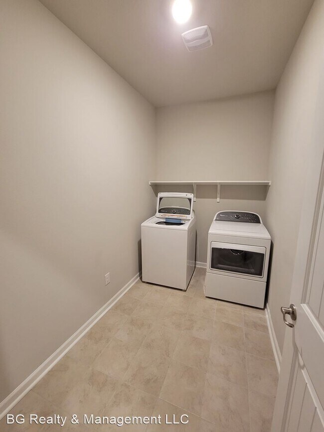 Foto del edificio - 4 br, 3 bath House - 2420 Reserve Drive