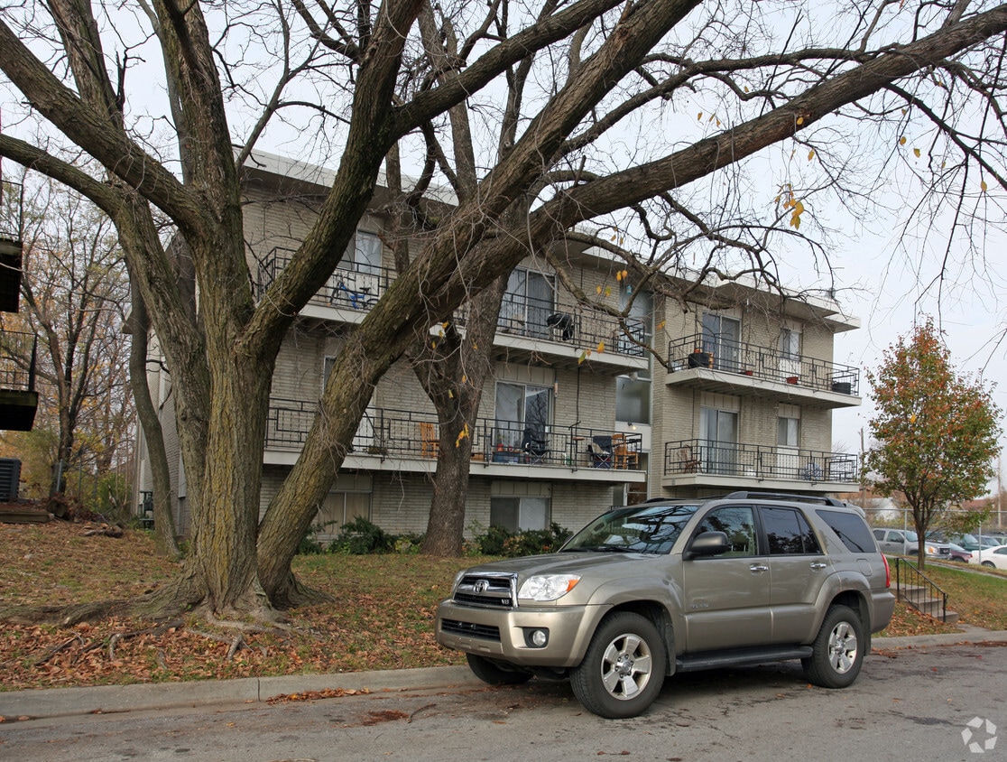 Building Photo - 3740 Booth St