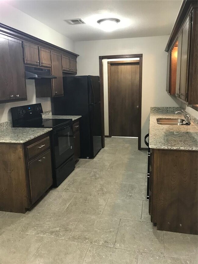 Foto del edificio - 2701 Belknap Ave