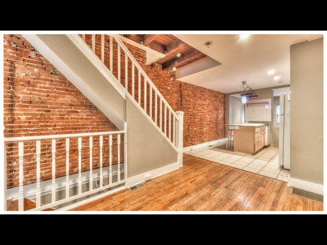 Foto del edificio - 50 E Randall St