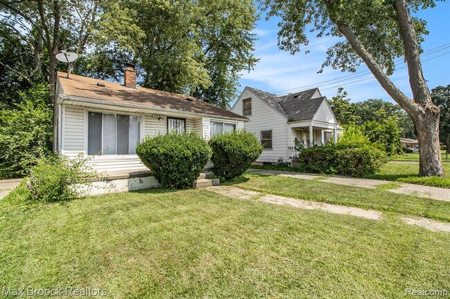 Foto del edificio - 22510 Frisbee St