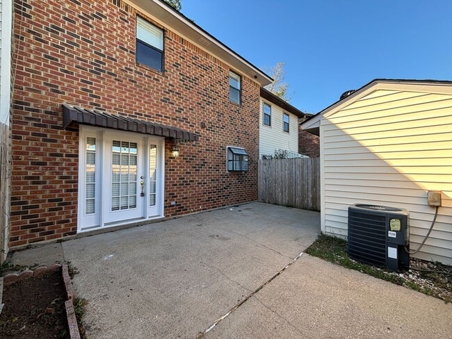 Building Photo - Half off the first Full Months rent! Close...
