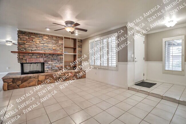 Foto del edificio - 4527 W Ruth Ave