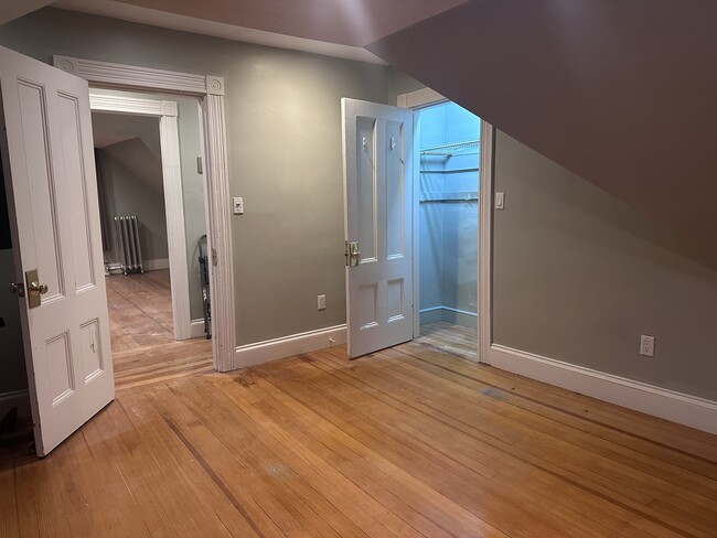 Bedroom 1.2 - 99 Union St