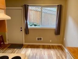 Foto del edificio - 3606 Interlake Ave N