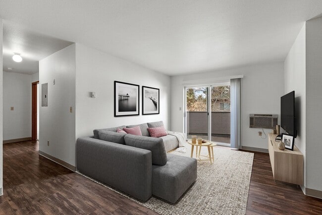 Interior Photo - The Terrace