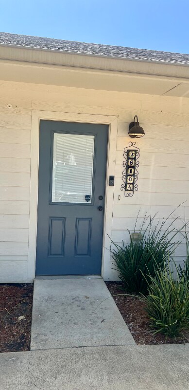 Foto principal - 2610 Burnett Ave