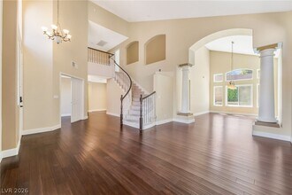 Building Photo - 271 Pointe Ranier Ave