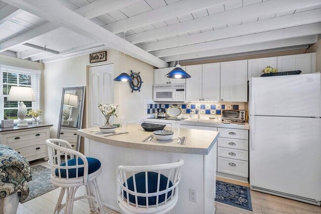 Building Photo - 521 N Swinton Ave