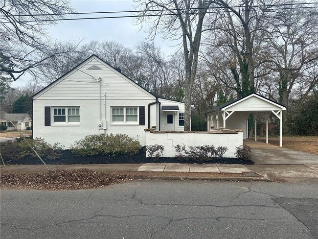 Building Photo - 401 West Ave