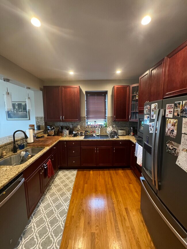 Building Photo - 964 Auburnview Dr