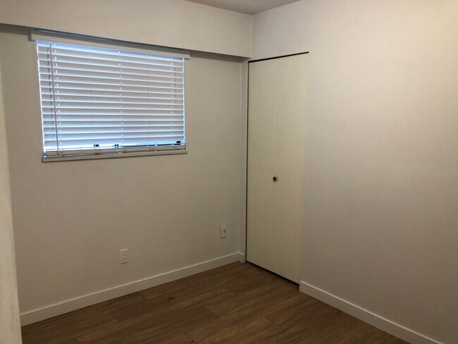 Photo du bâtiment - 2212 47th Av E