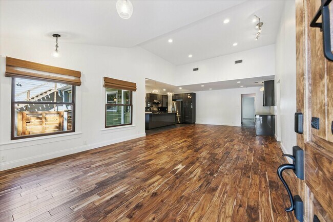 Foto del edificio - 1106 Fairmount Ave