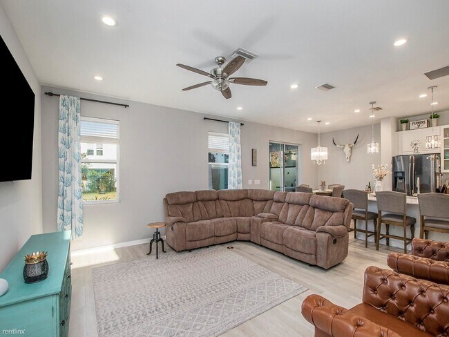 Building Photo - 3 br, 2 bath House - 4177 R Beeswax Lane
