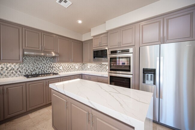 Foto del edificio - Live The Red Rock Country Club Lifestyle!!